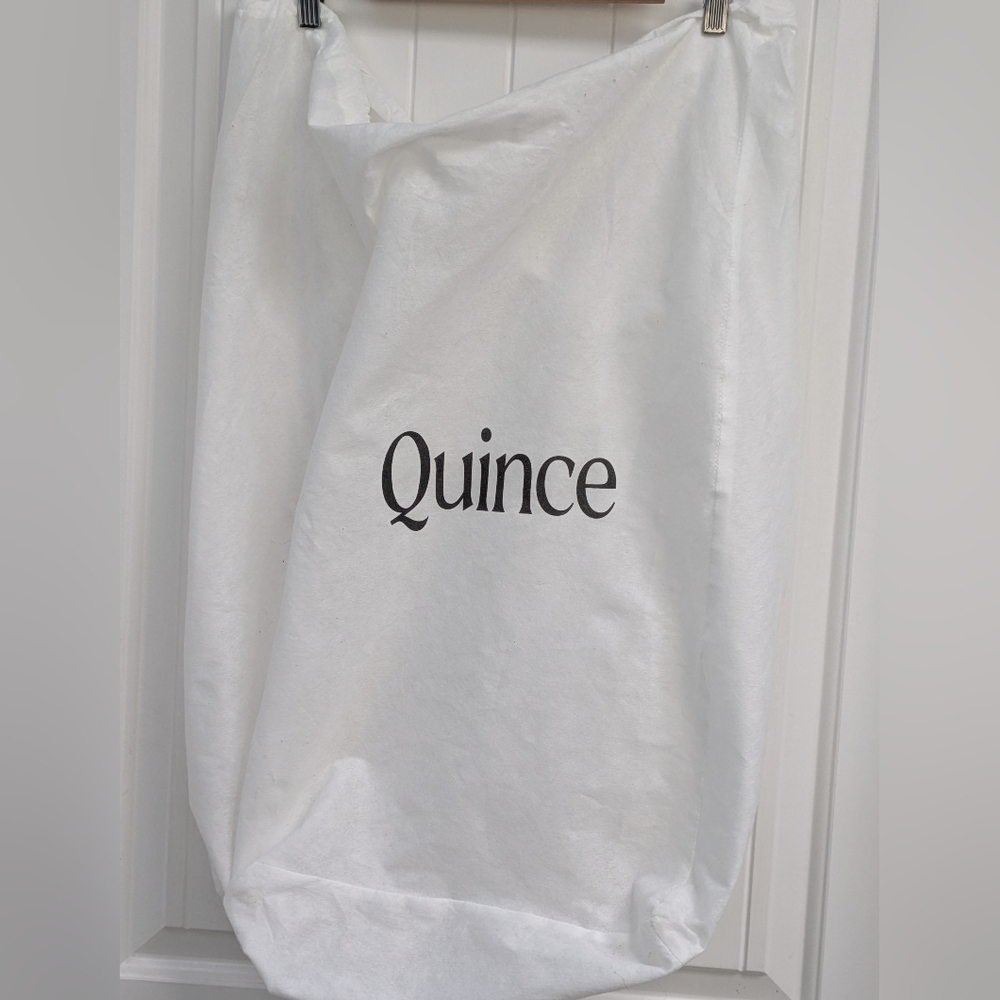 Quince Classic White Storage Dust  Bag